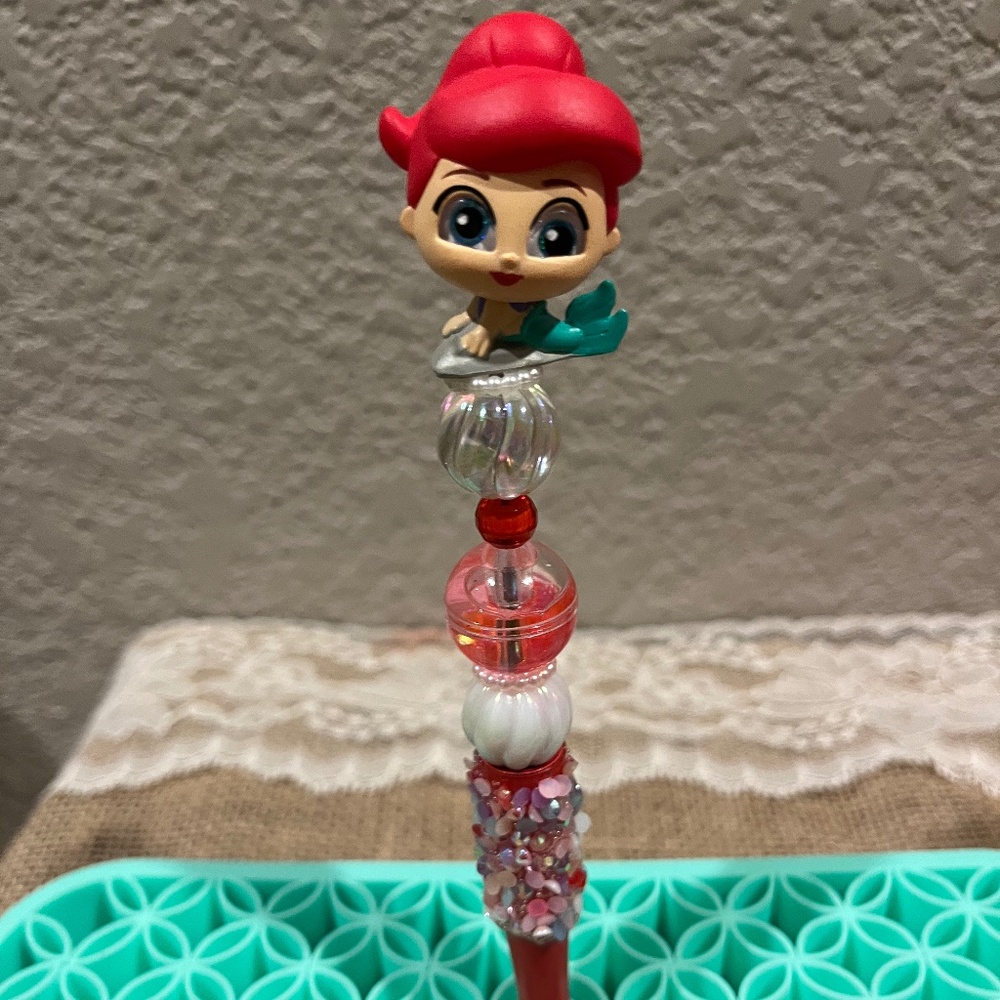 Doorable pen
